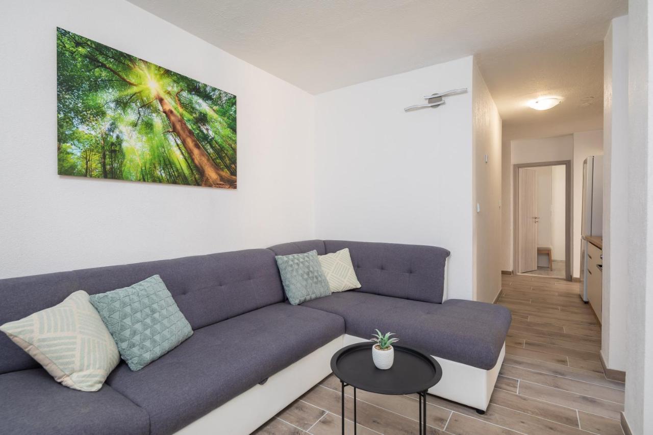 River Park Apartments Omiš Екстериор снимка