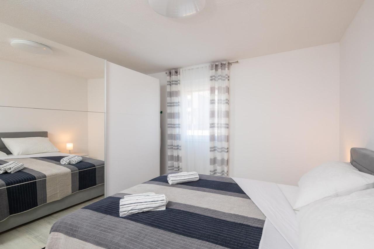 River Park Apartments Omiš Екстериор снимка